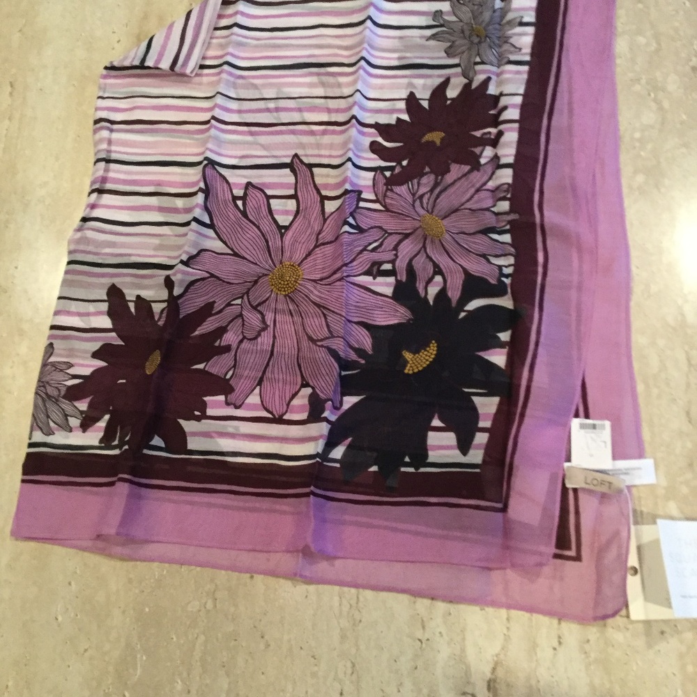 Ann Taylor LOFT Scarf Square Floral Dahlia Purple